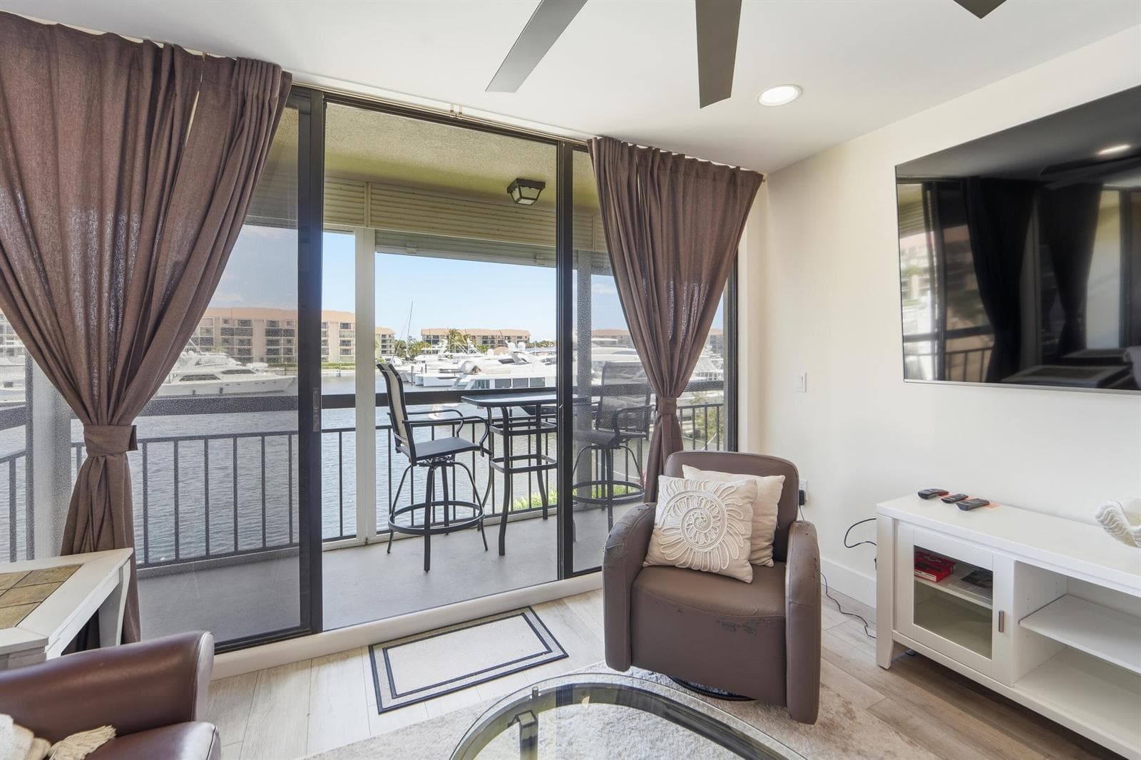 2501 Marina Isle Way 203 photo 14
