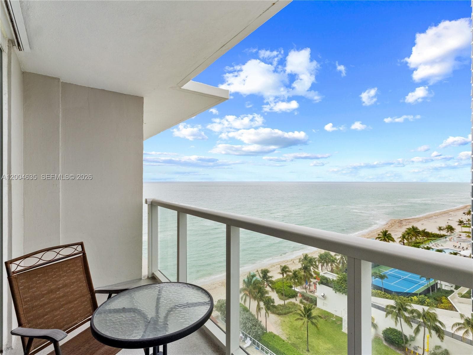 19201 Collins Ave 1109 photo 2