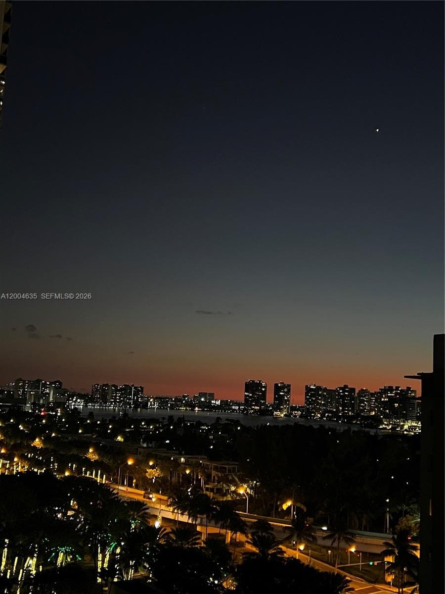 19201 Collins Ave 1109 photo 17