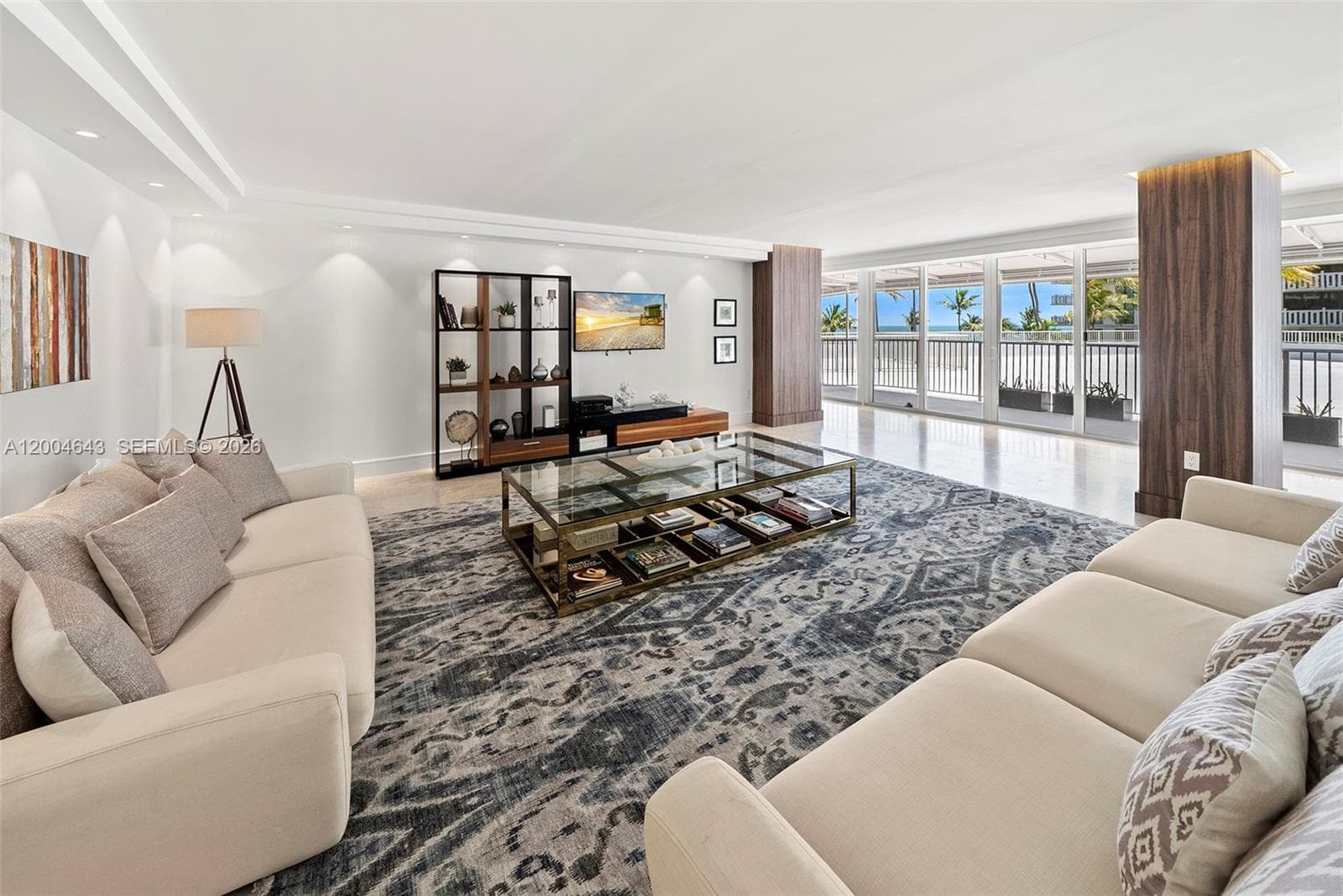 600 Grapetree Dr 3BS photo 5