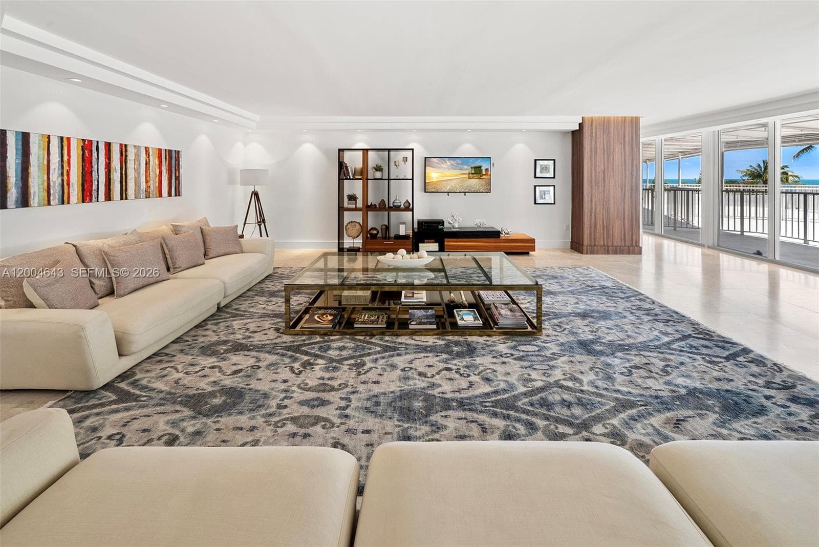 600 Grapetree Dr 3BS photo 4