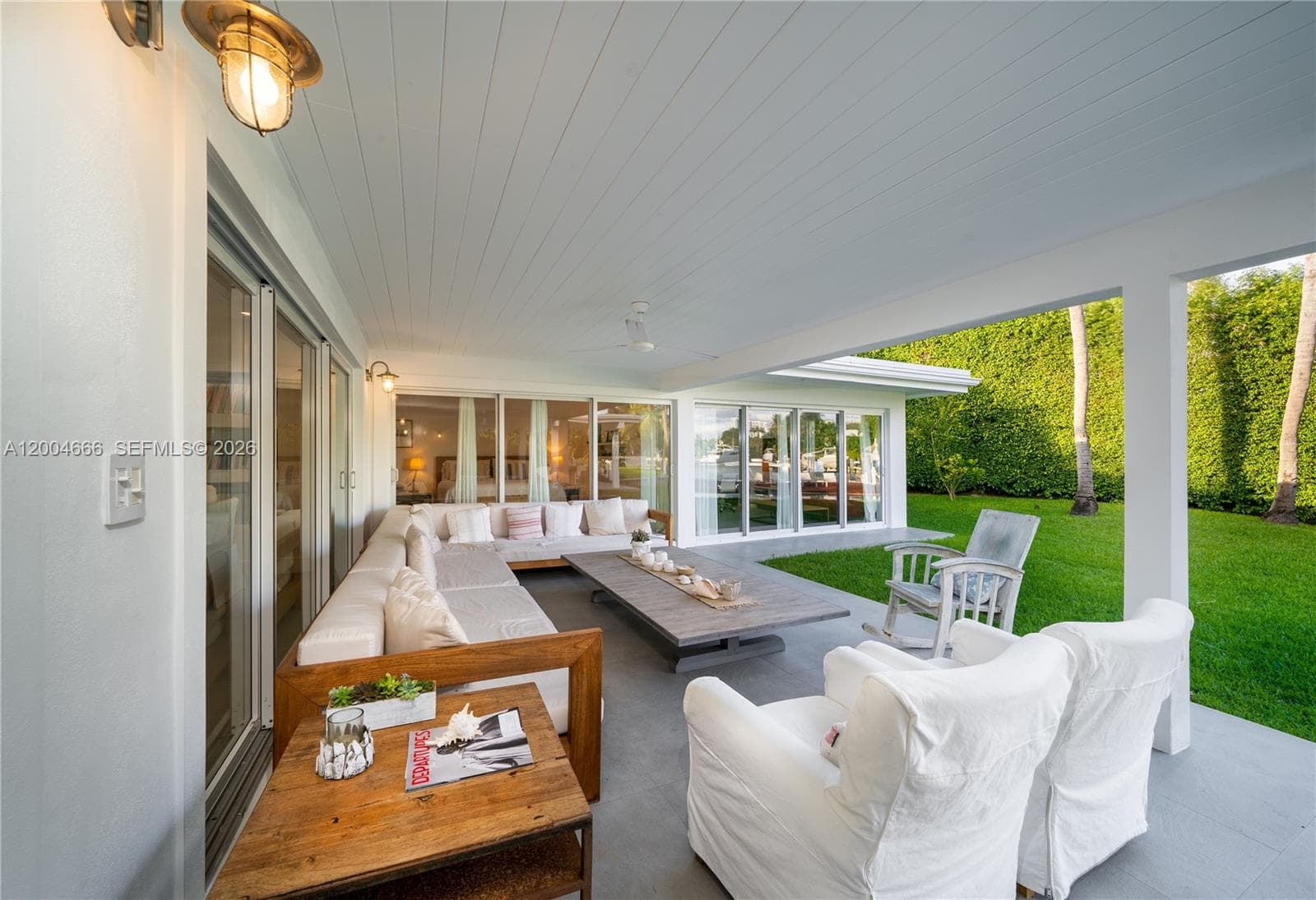 861 Harbor Dr photo 13