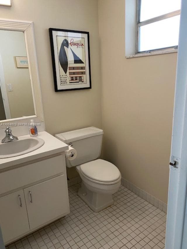 100 Edgewater Dr 102 photo 6