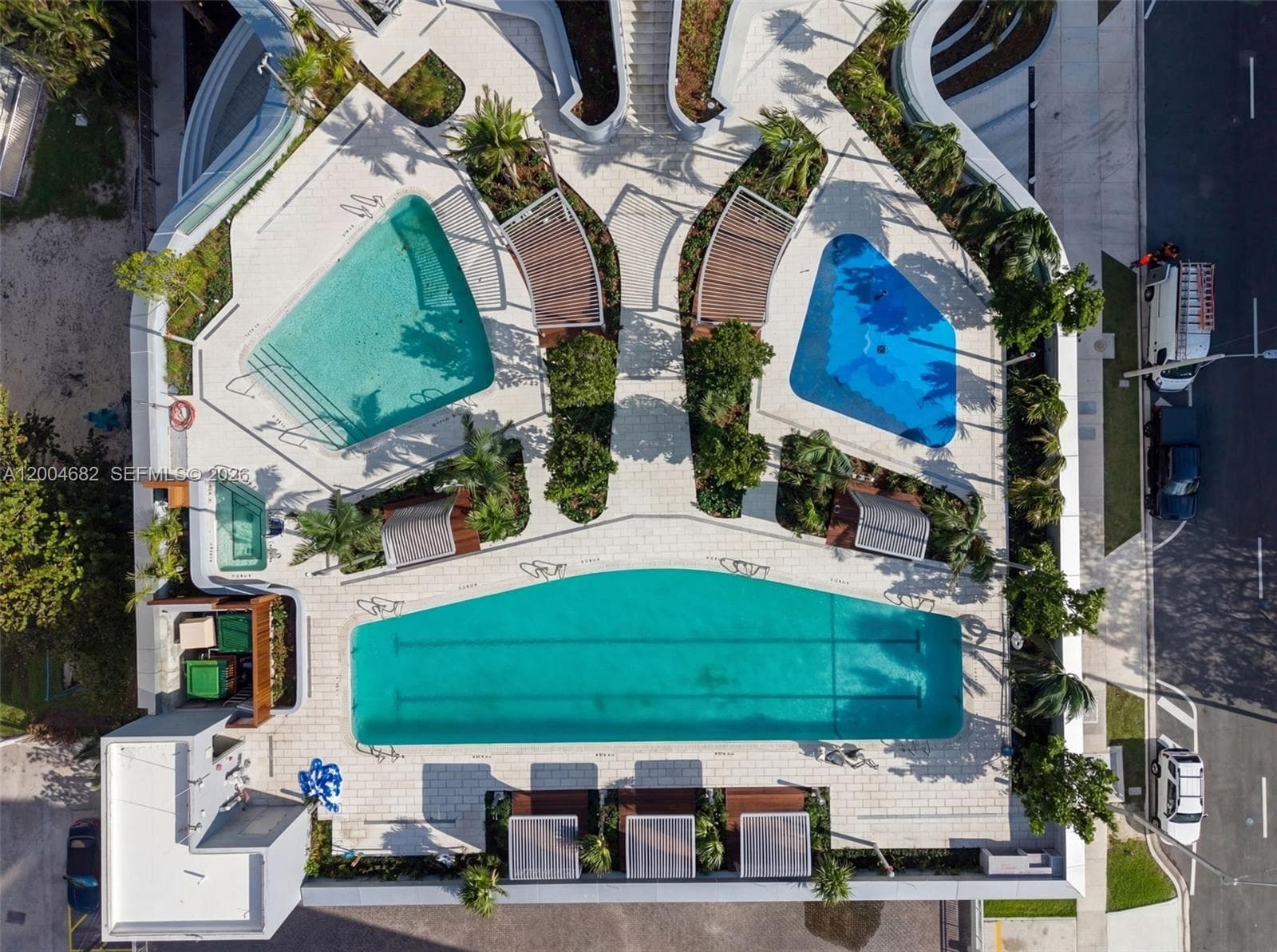 175 25th Rd 1404 photo 23