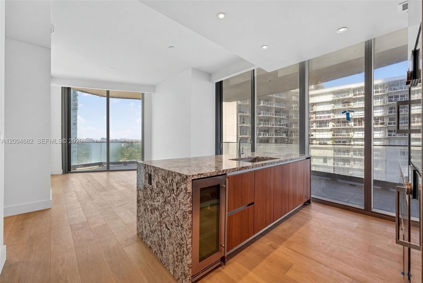 175 25th Rd 1404 photo 12