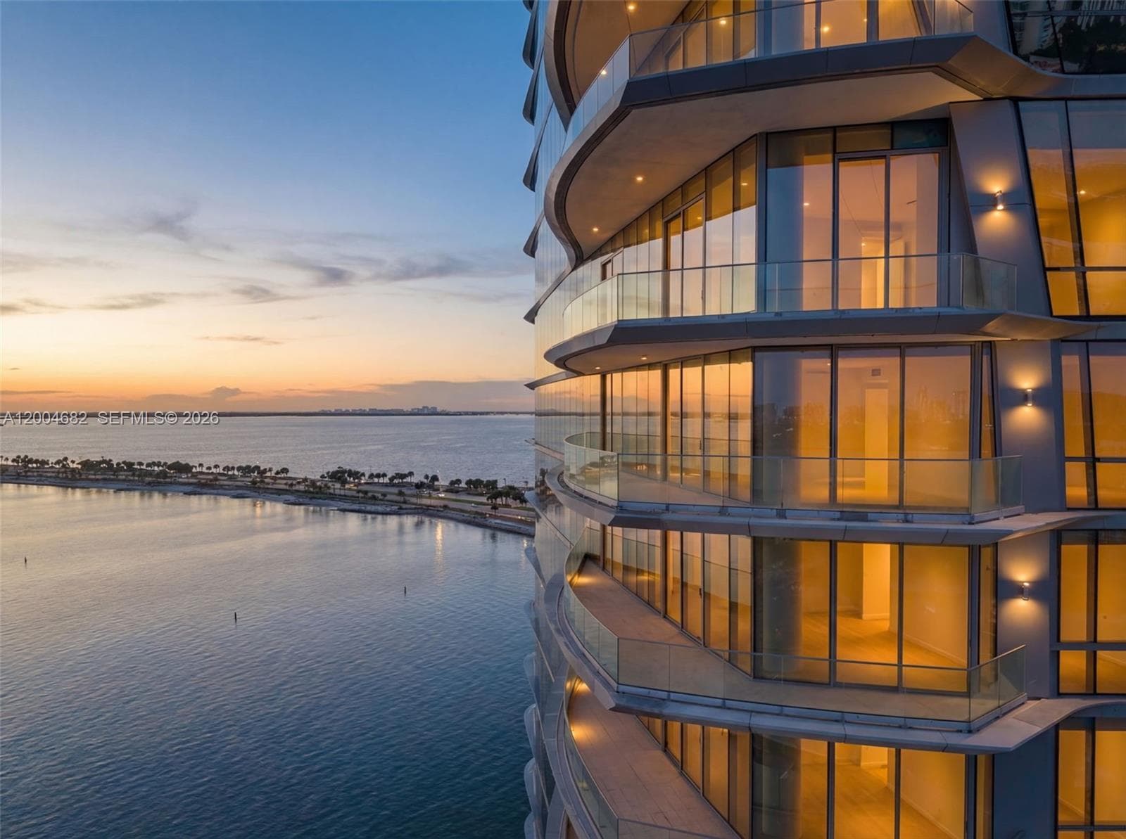 175 25th Rd 1404 photo 1