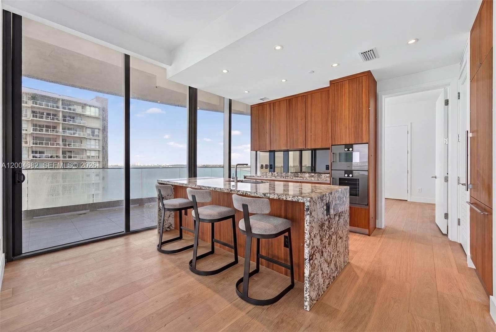 175 25th Rd 1404 photo 10