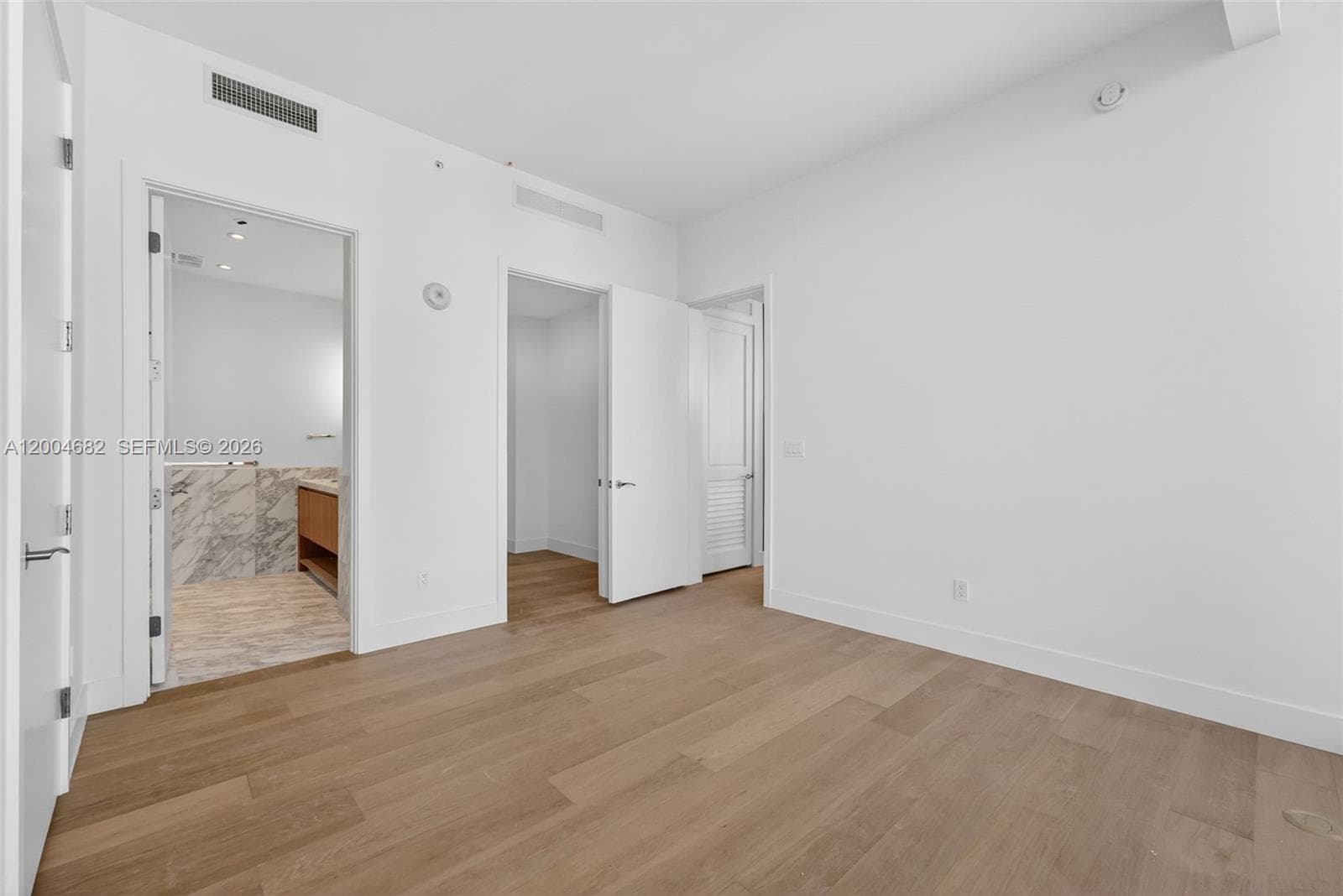 175 25th Rd 1404 photo 4