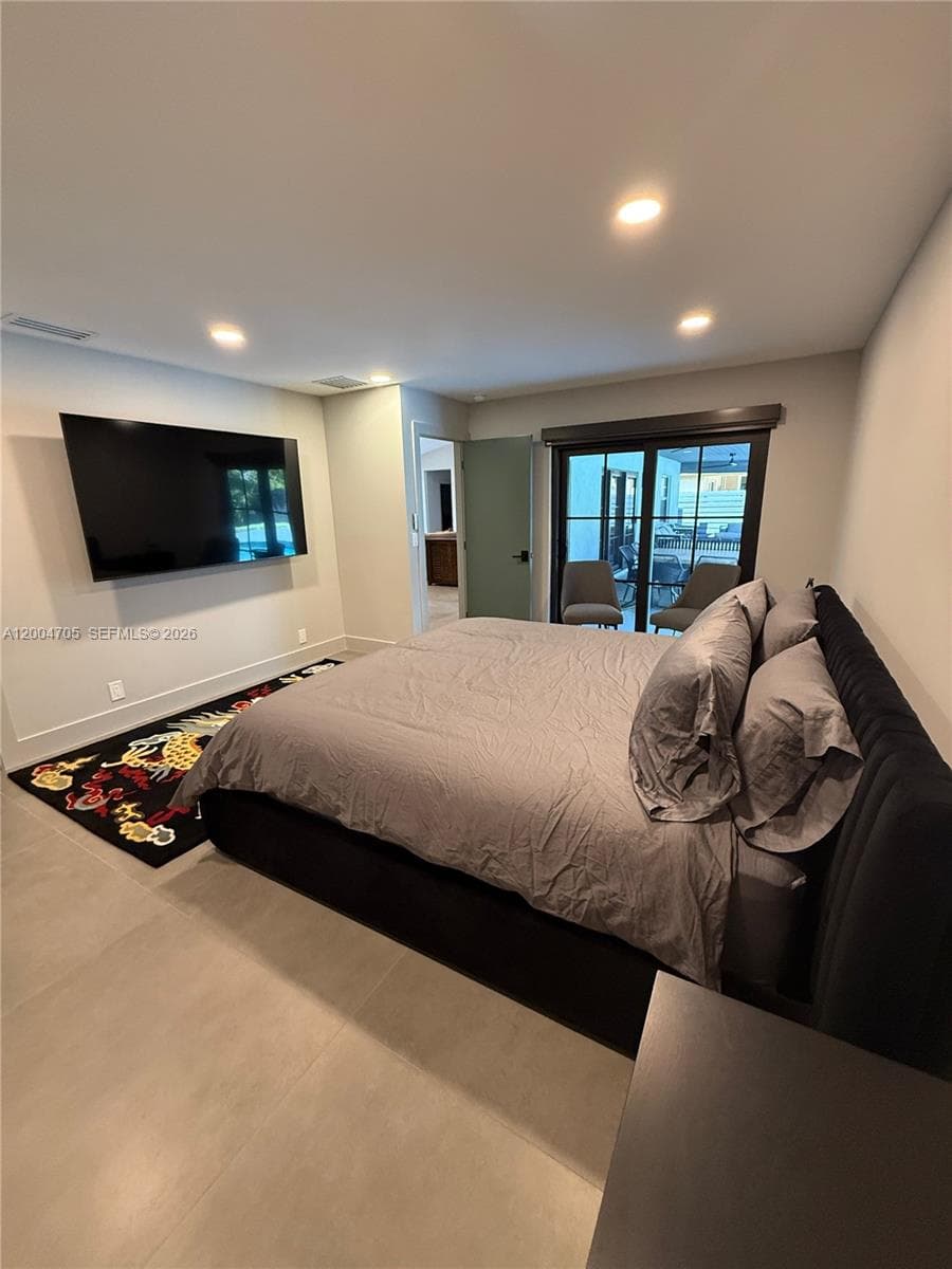 1304 Stratford St photo 15