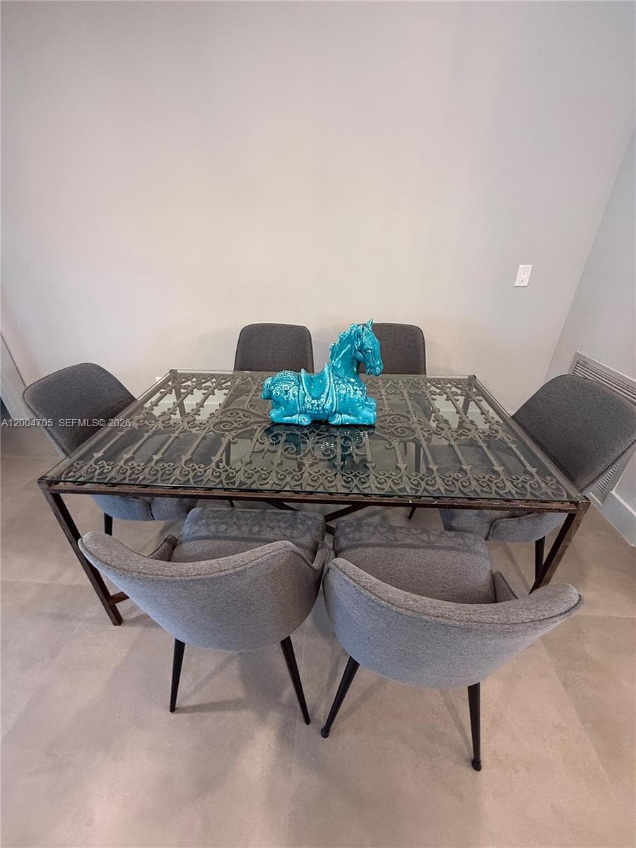 1304 Stratford St photo 8