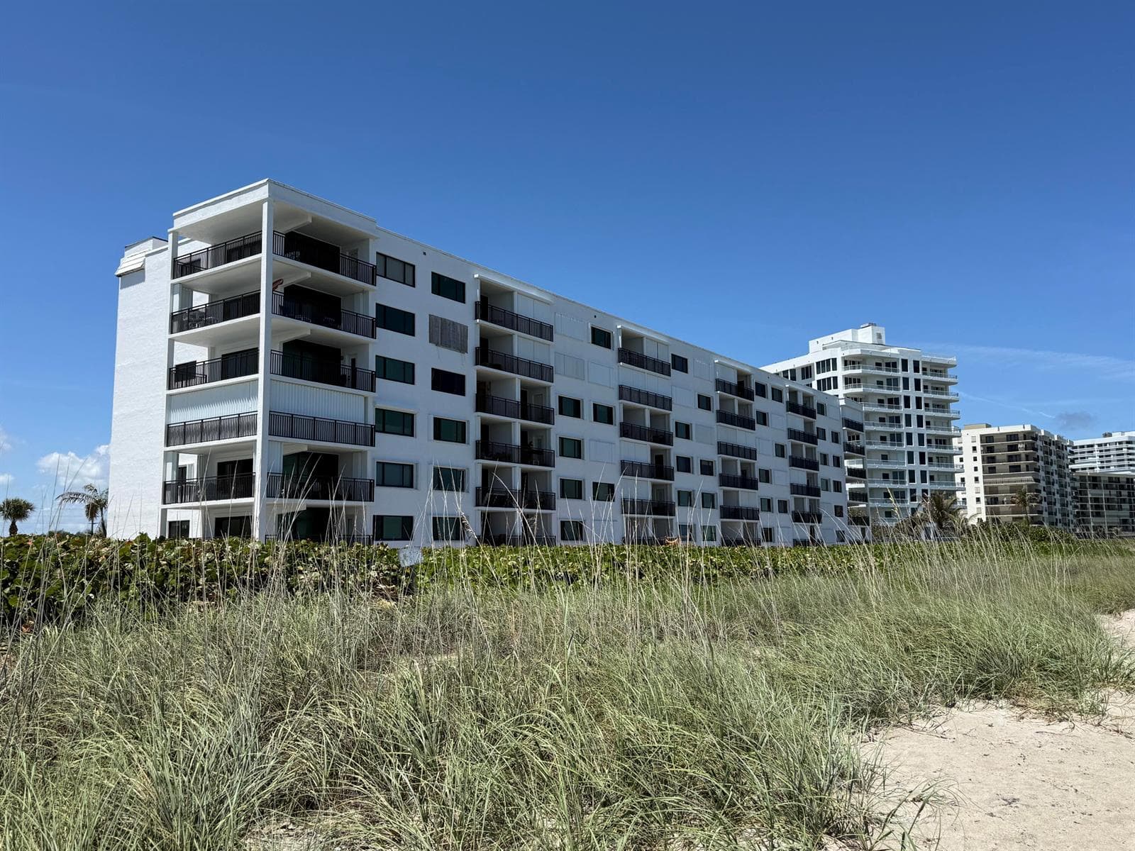 10102 S Ocean Drive 210a photo 1