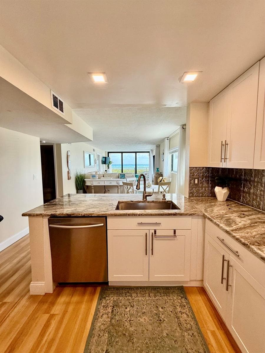 10102 S Ocean Drive 210a photo 24