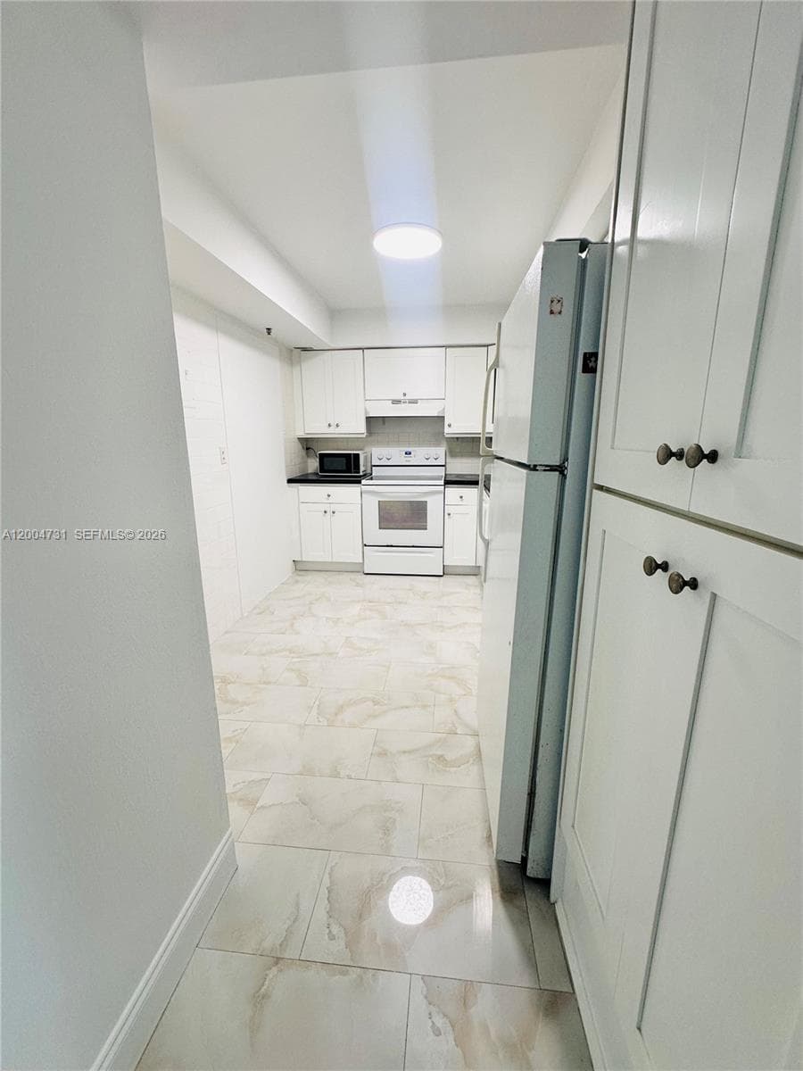 9511 Collins Ave 1001 photo 14