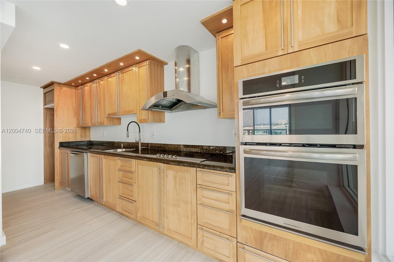 2100 S OCEAN LN 601 photo 7