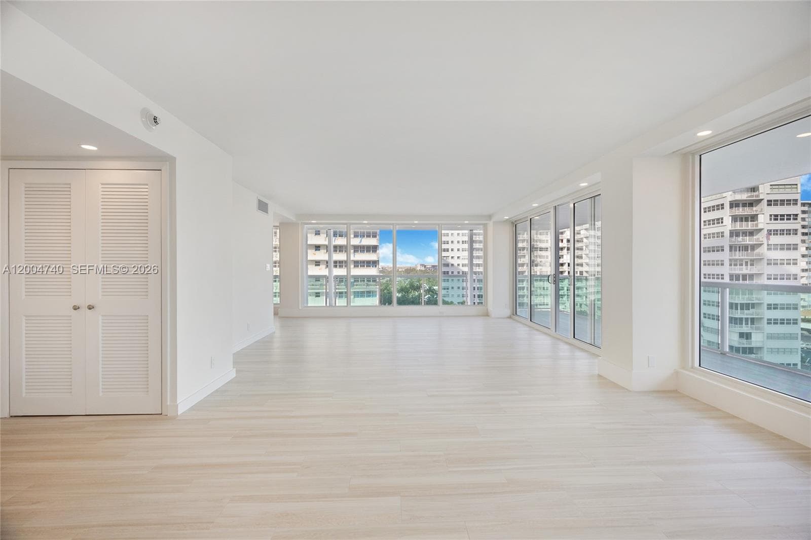2100 S OCEAN LN 601 photo 5