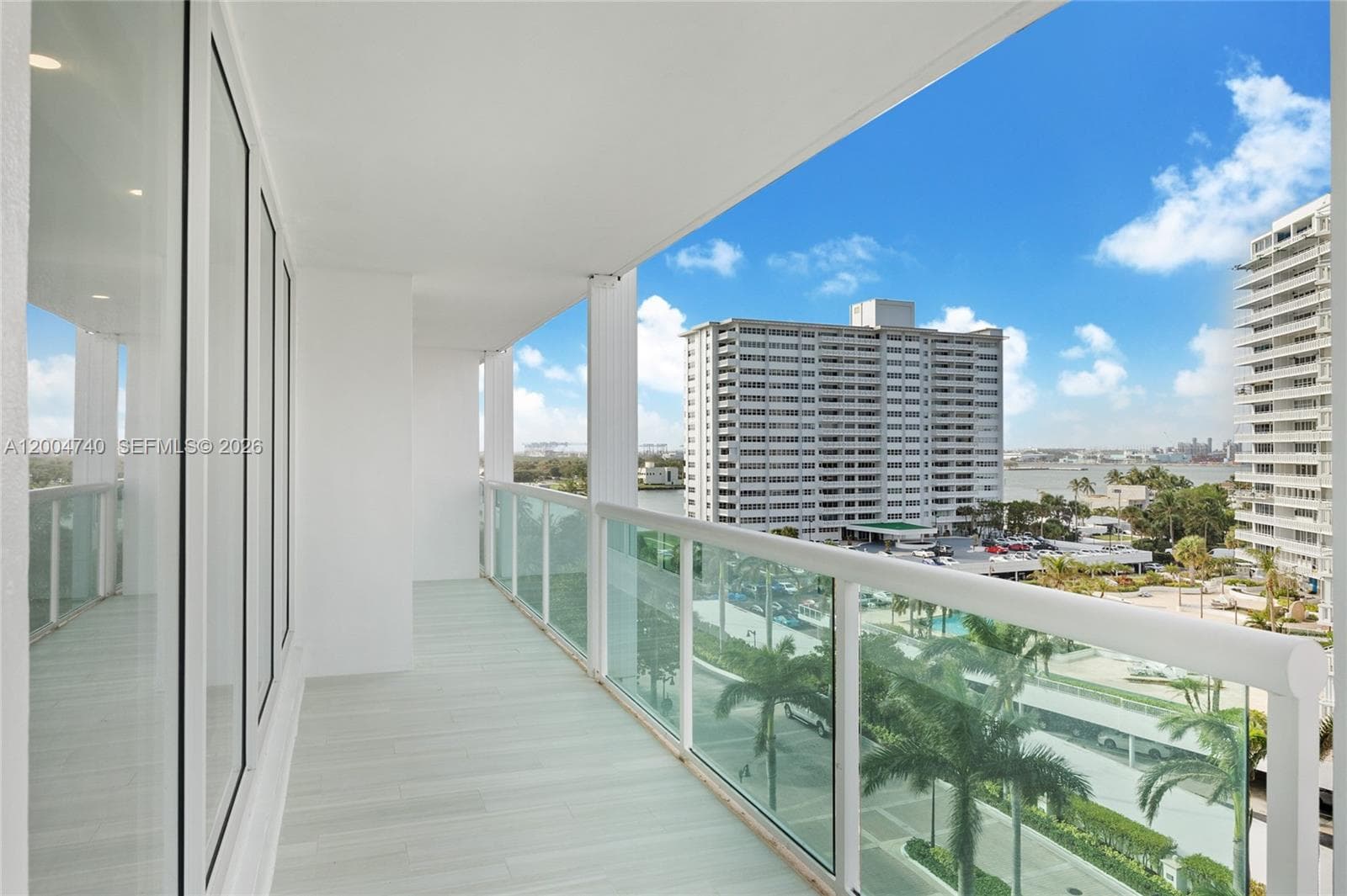 2100 S OCEAN LN 601 photo 9