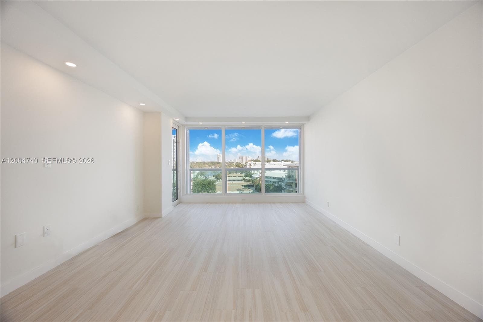 2100 S OCEAN LN 601 photo 10