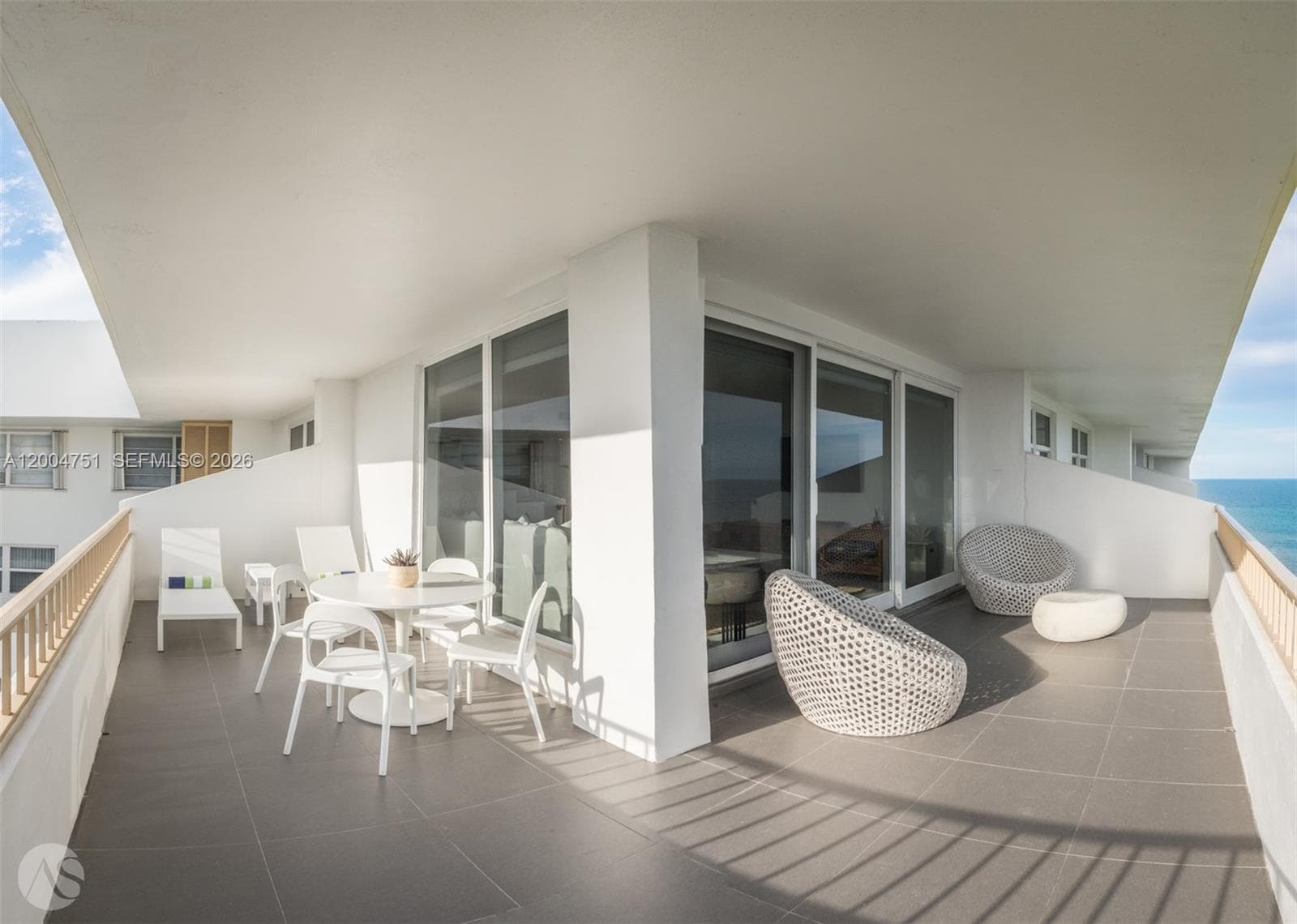 177 Ocean Lane Dr 1209 photo 6