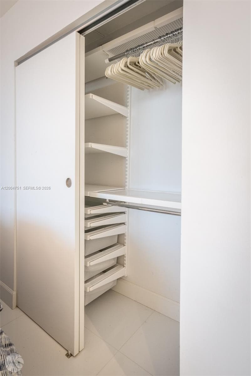 177 Ocean Lane Dr 1209 photo 16