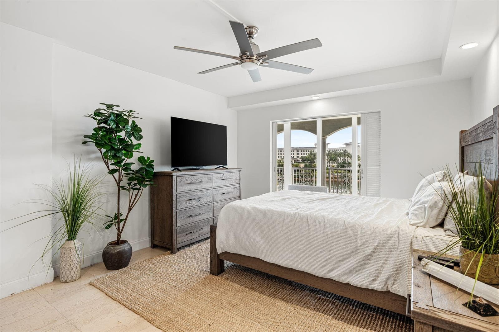 1001 E Camino Real 504 N photo 17