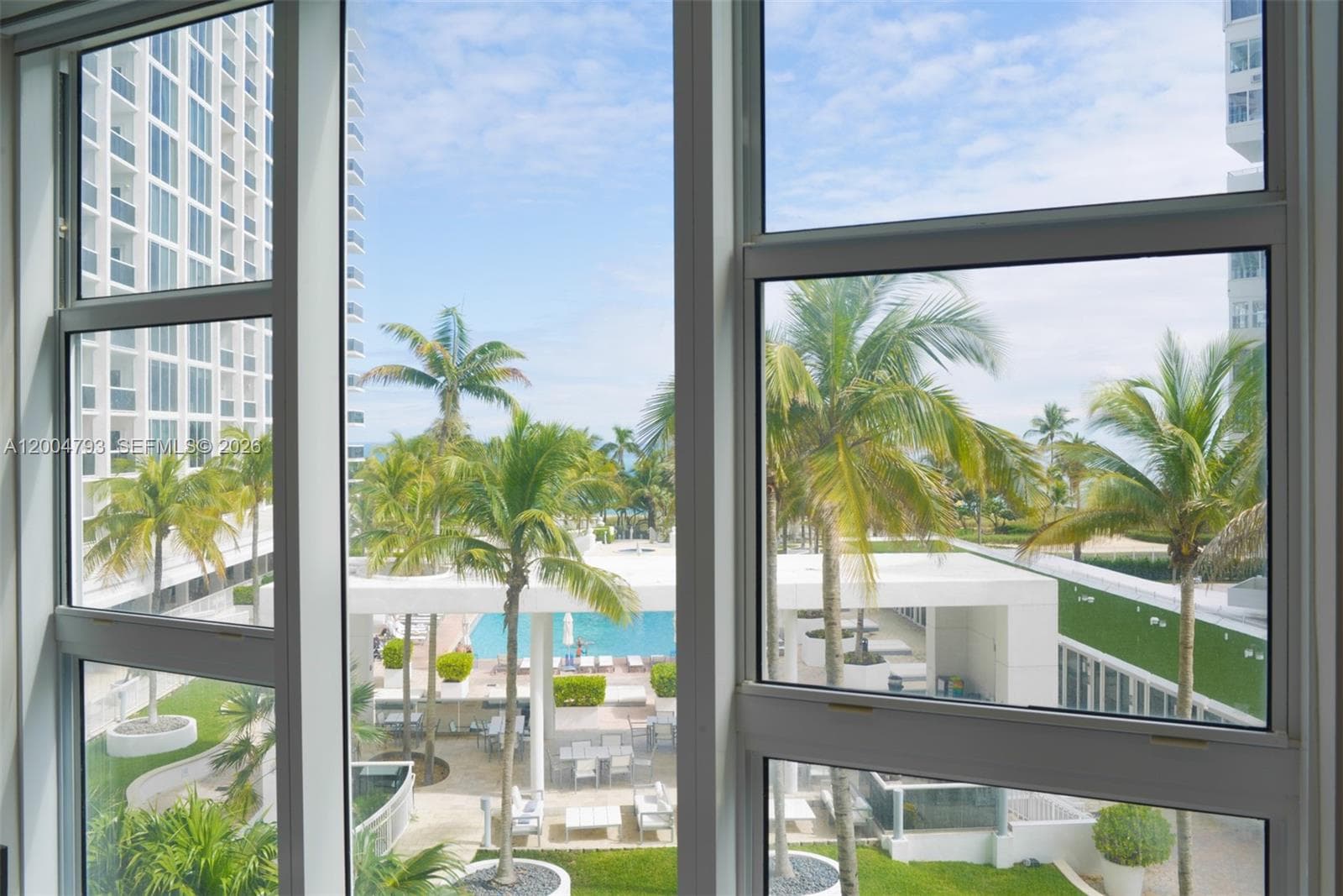 10275 Collins Ave 320 photo 9