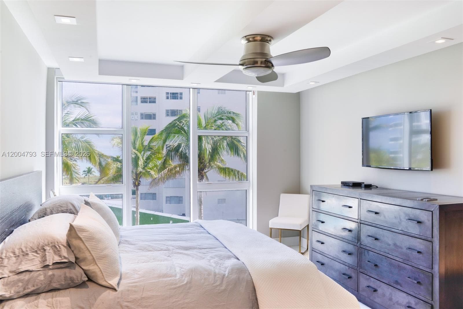 10275 Collins Ave 320 photo 8