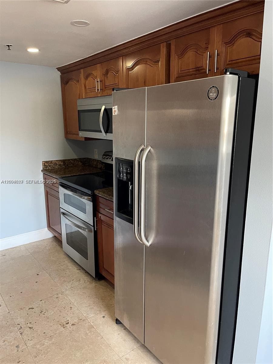 2415 NW 16th St Rd 102 photo 10