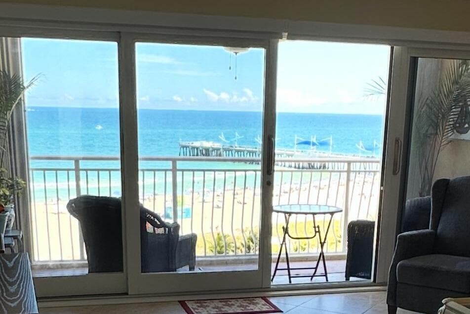 328 N Ocean Boulevard 902 photo 3