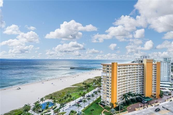 328 N Ocean Boulevard 902 photo 1