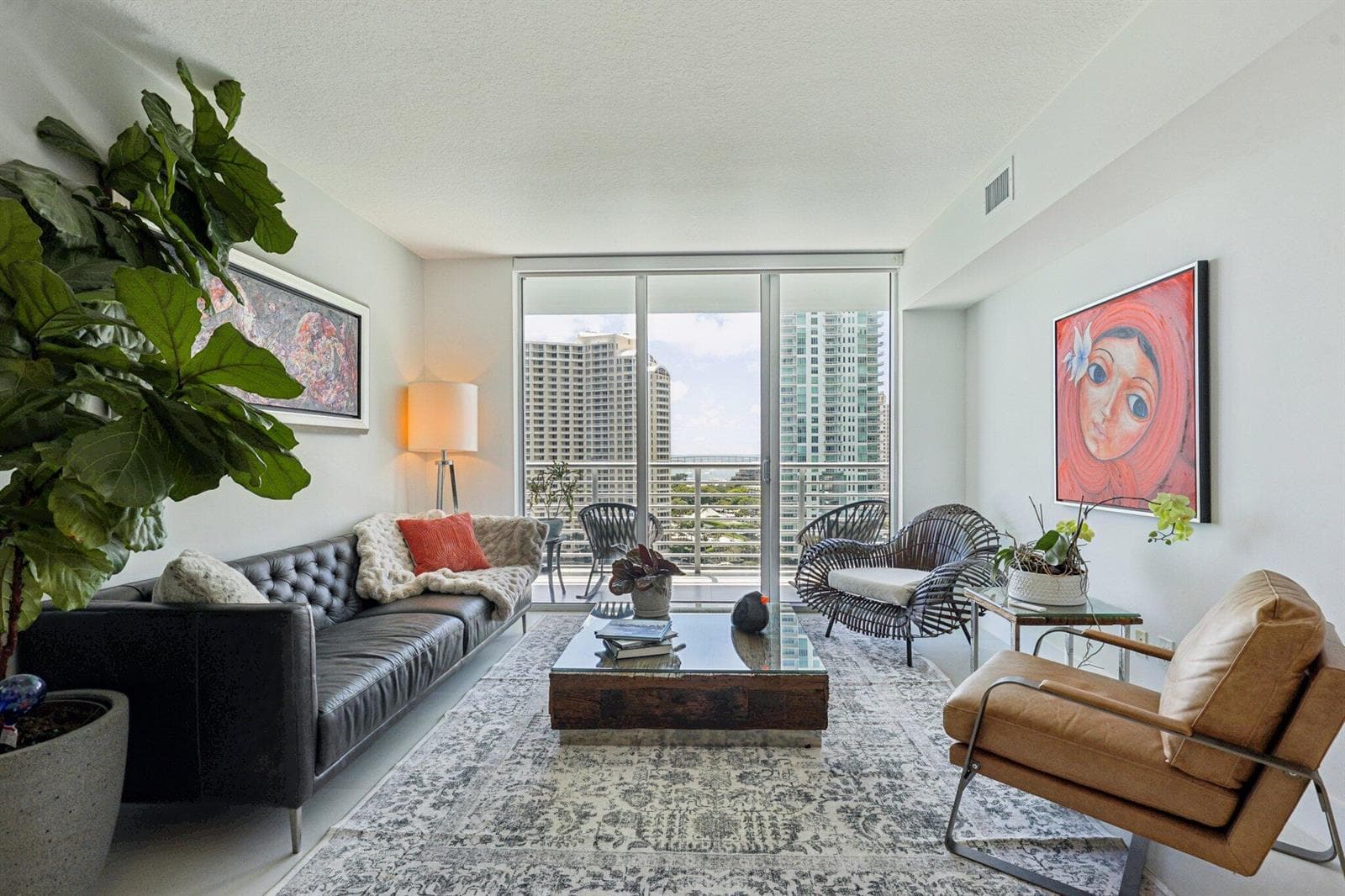 335 S Biscayne Boulevard 1607 photo 9