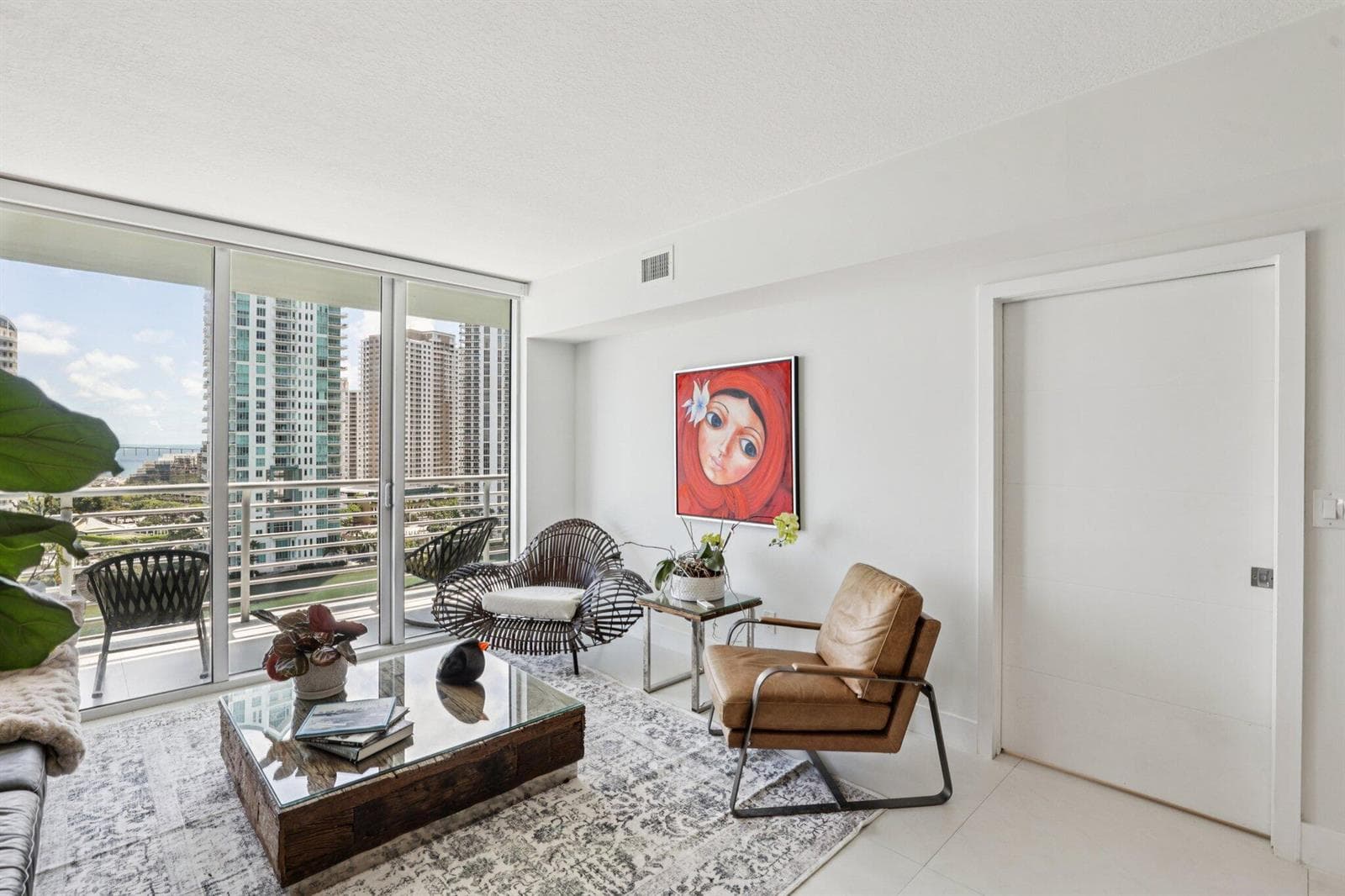 335 S Biscayne Boulevard 1607 photo 10