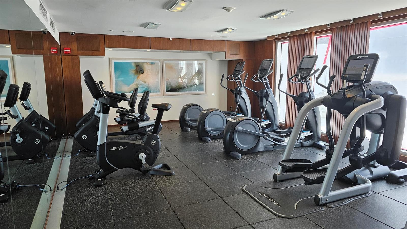 335 S Biscayne Boulevard 1607 photo 25