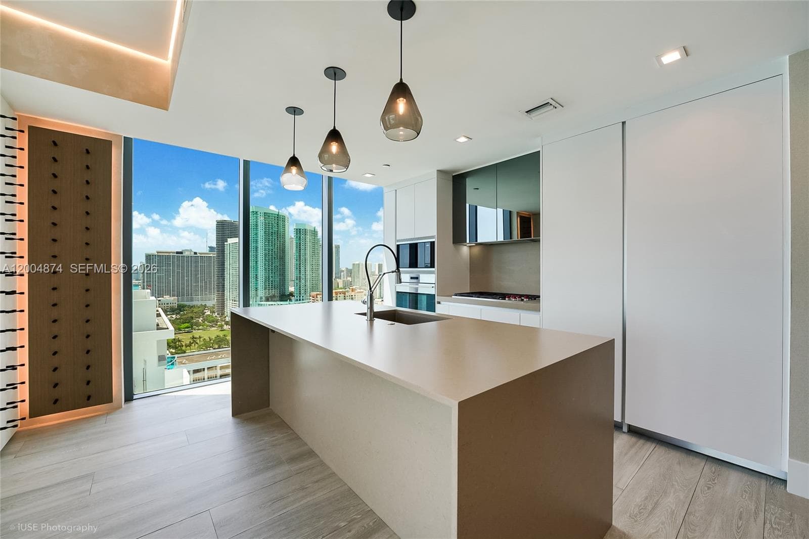 788 23rd St 2401 photo 6