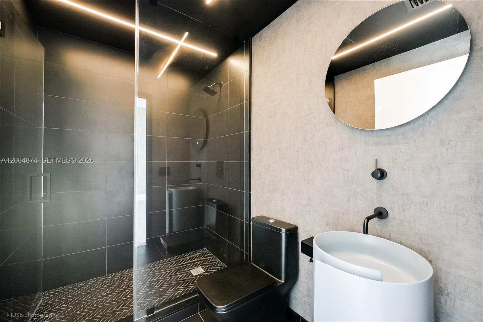 788 23rd St 2401 photo 13