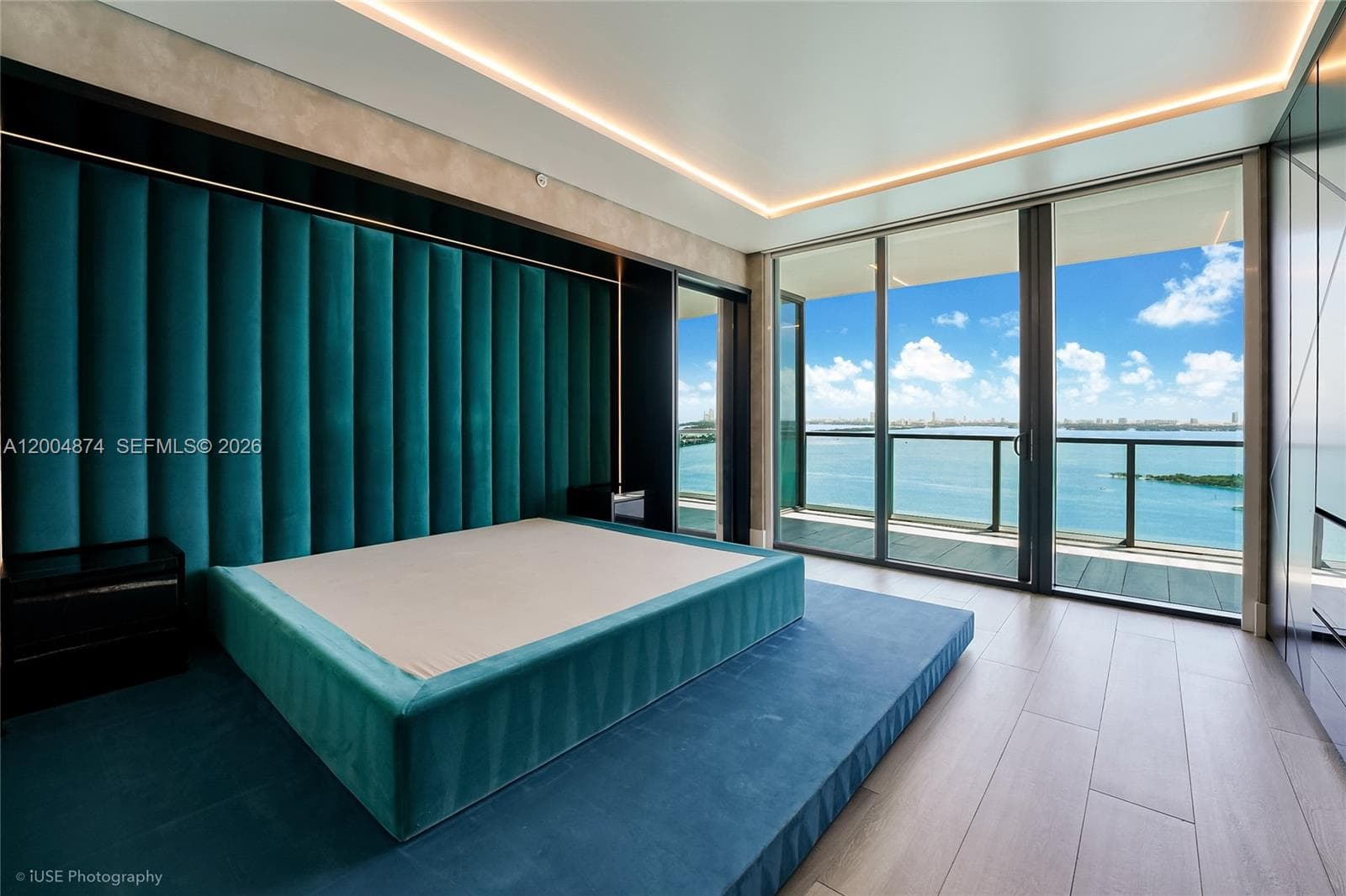 788 23rd St 2401 photo 8