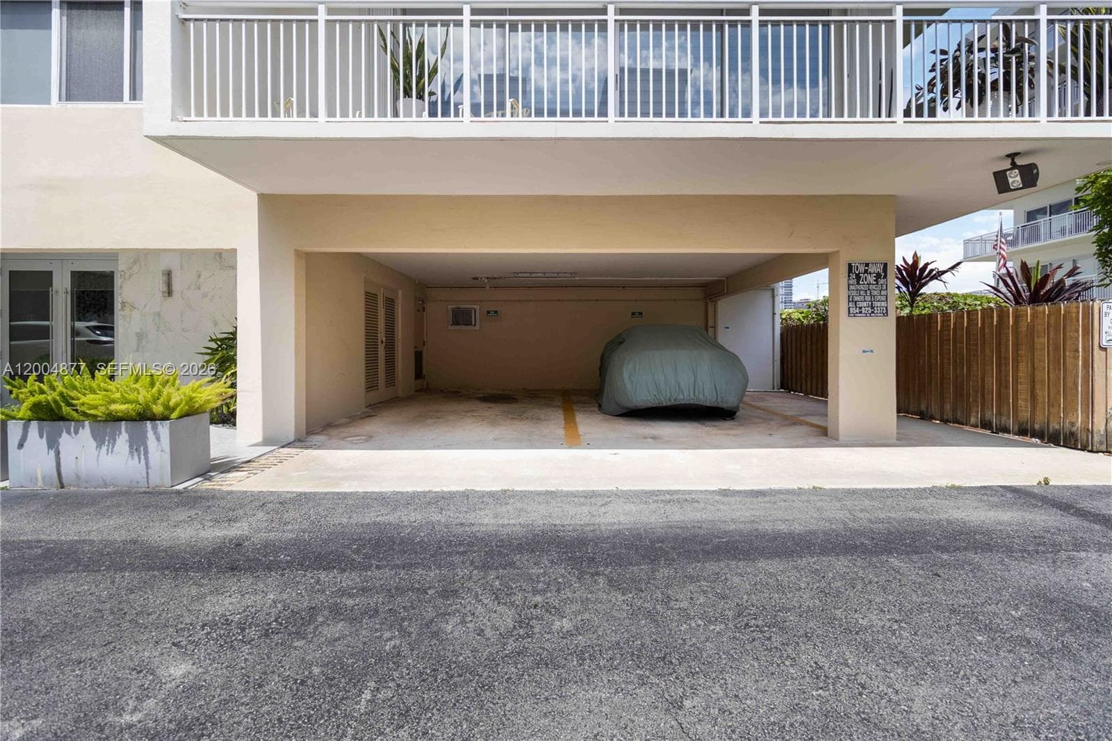 126 Golden Isles Dr 32A photo 2