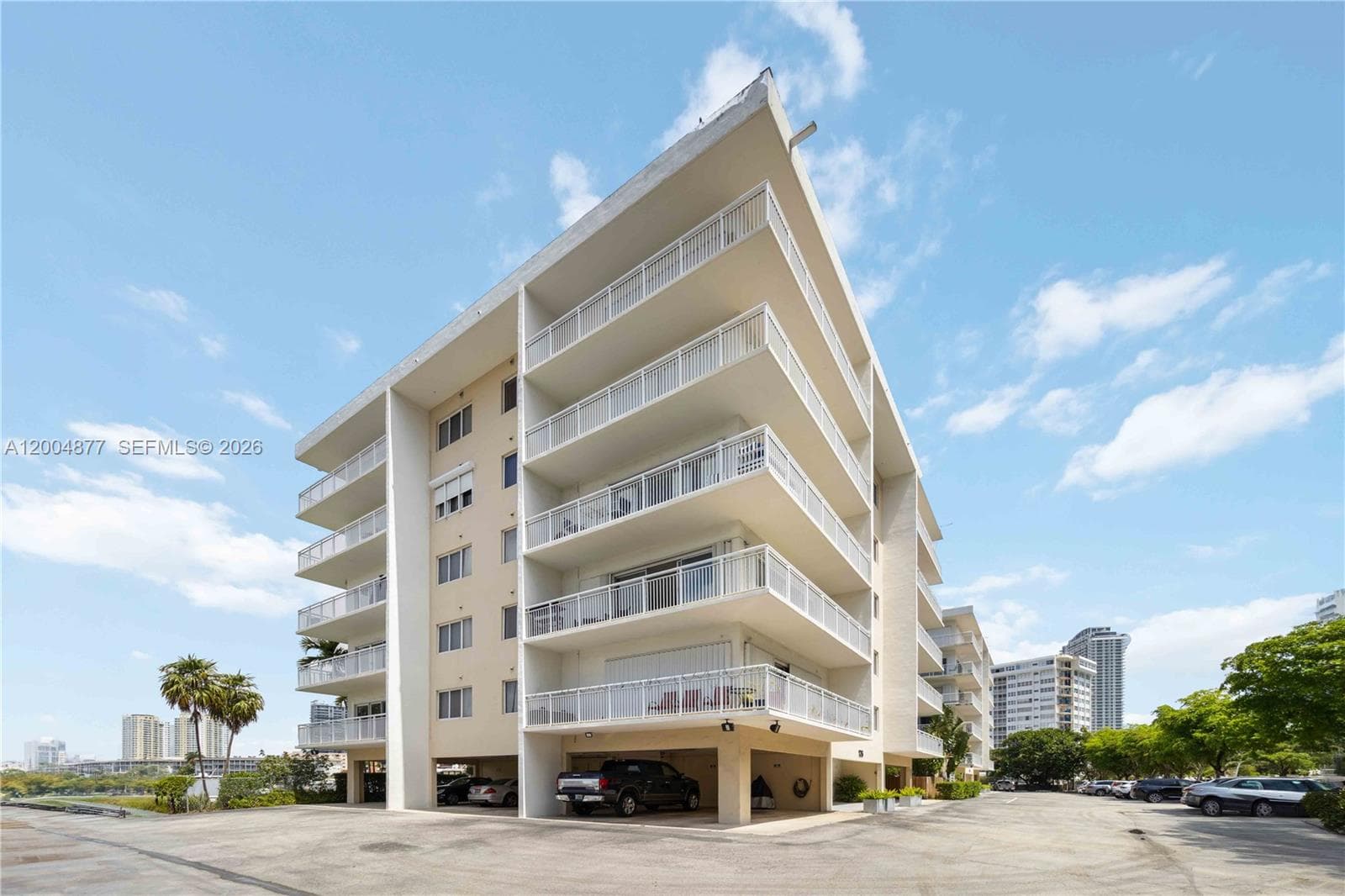 126 Golden Isles Dr 32A photo 1