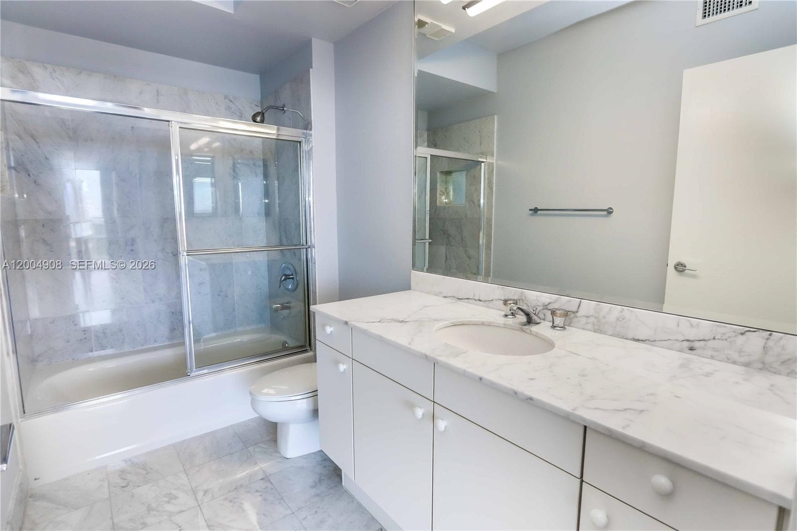 3802 NE 207th St 2604 photo 15