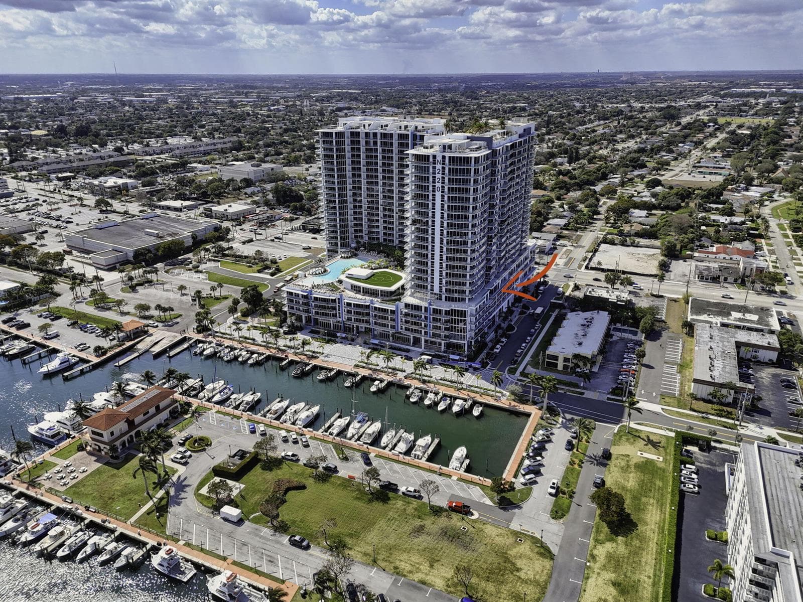 220 Lake Shore Drive 605 photo 5