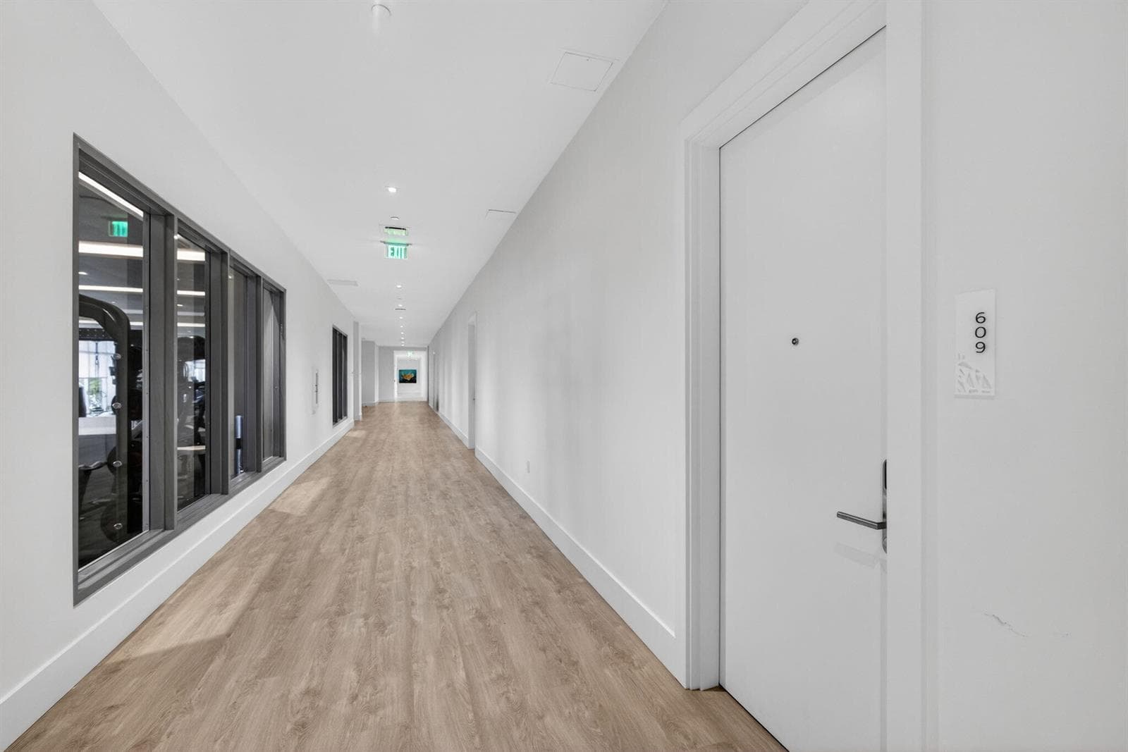 220 Lake Shore Drive 609 photo 7