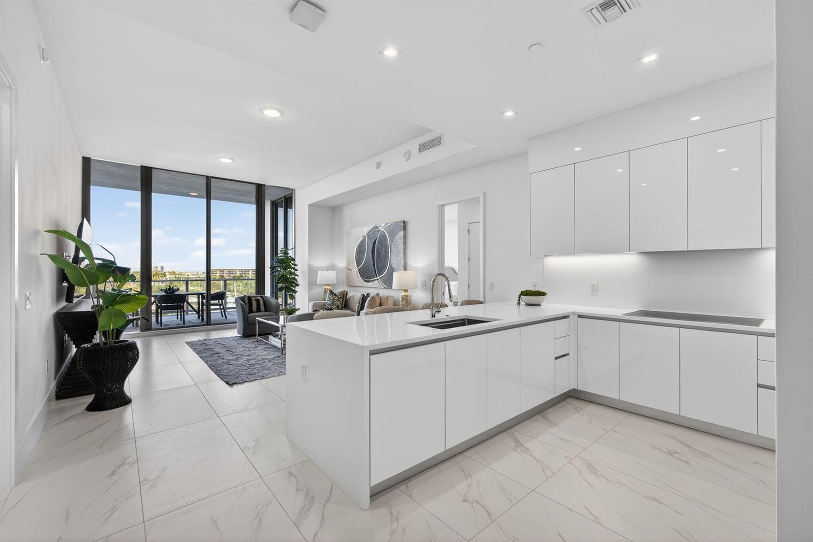 220 Lake Shore Drive 609 photo 10