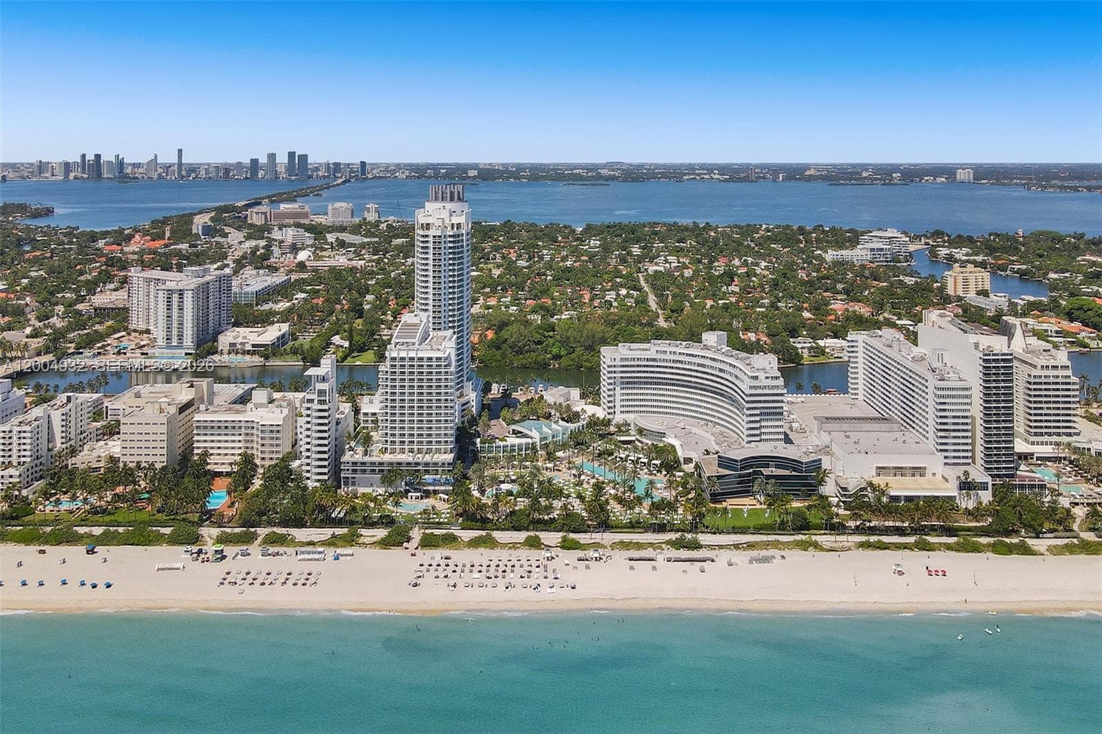 4391 Collins Ave 709 photo 7