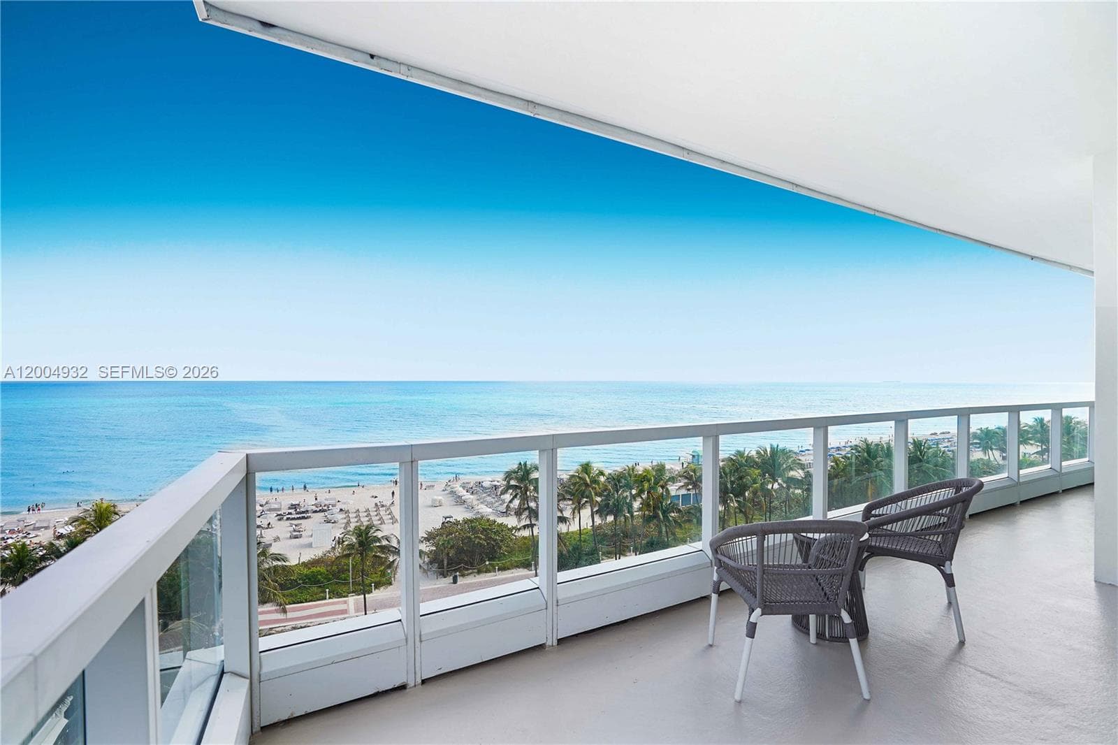 4391 Collins Ave 709 photo 1