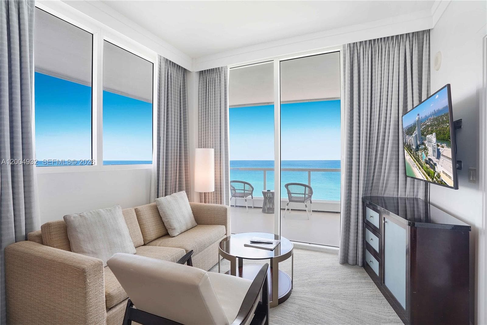 4391 Collins Ave 709 photo 8