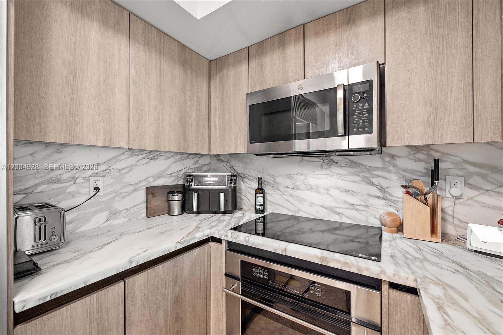 1500 Ocean Dr 607 photo 16