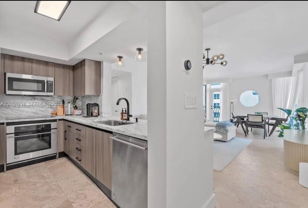 1500 Ocean Dr 607 photo 14