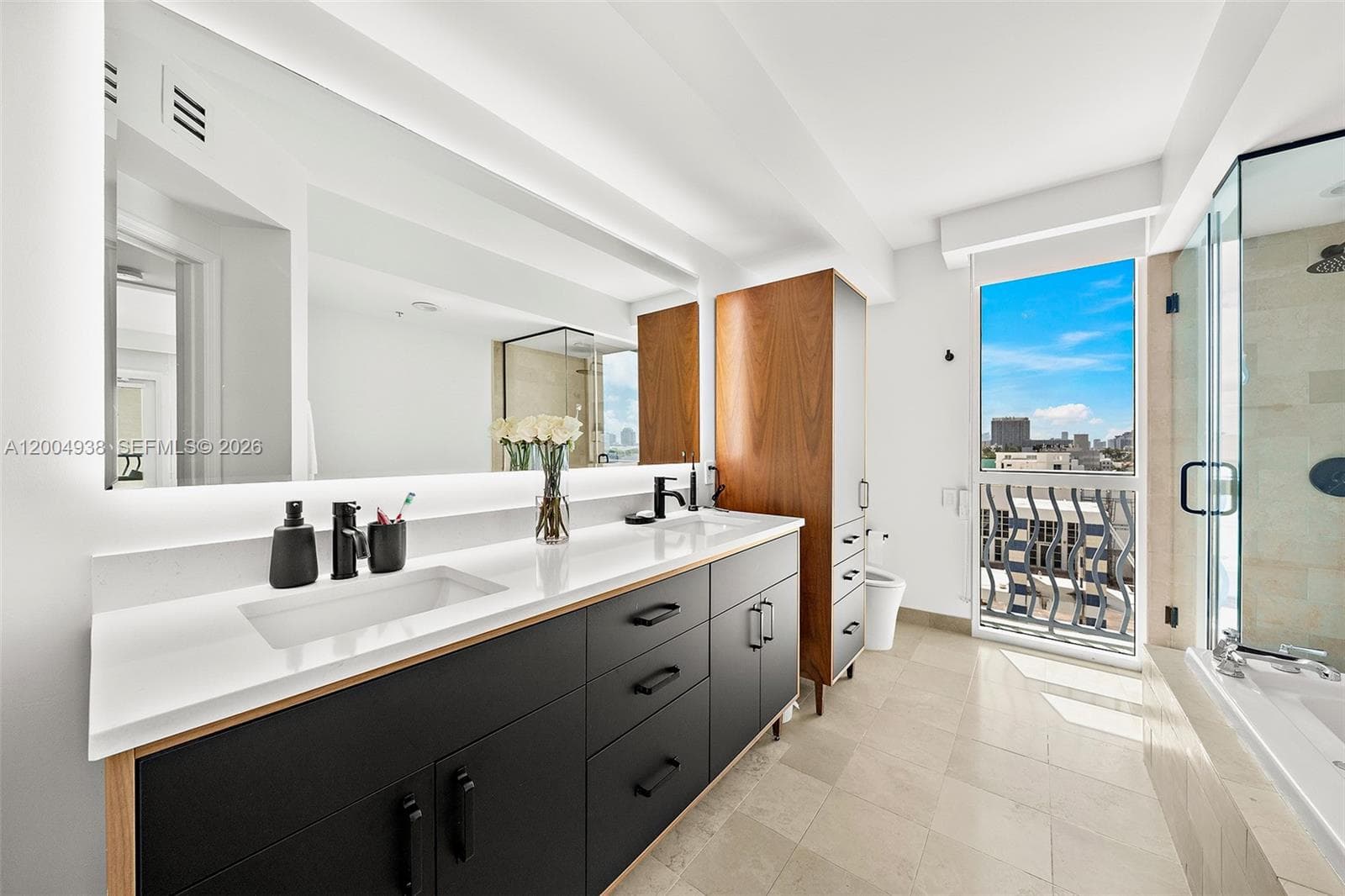 1500 Ocean Dr 607 photo 18