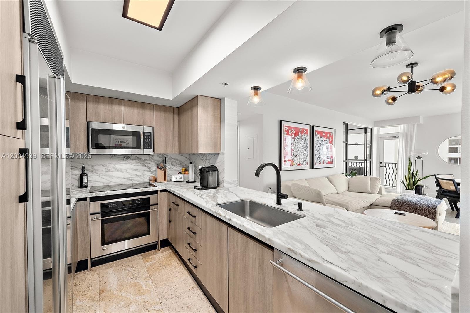 1500 Ocean Dr 607 photo 4