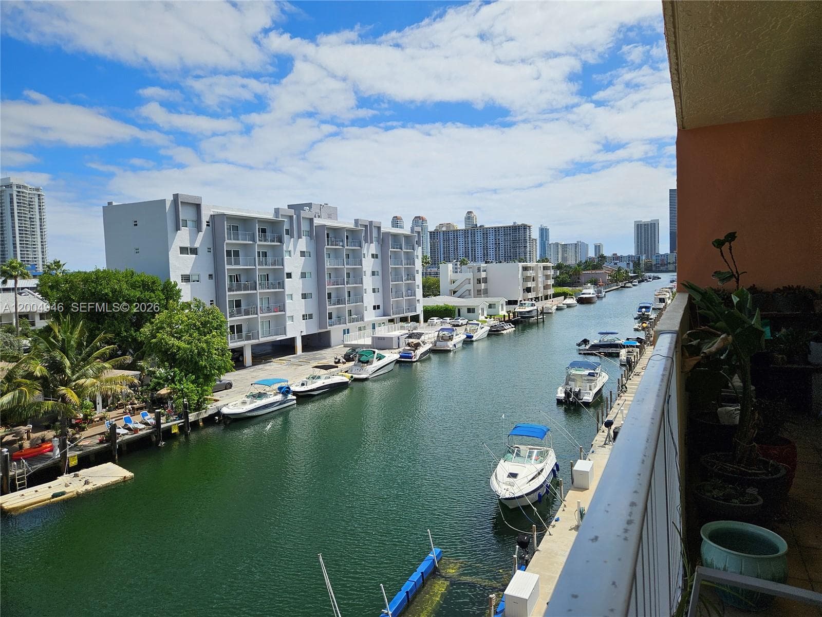 3545 167th St 404 photo 2