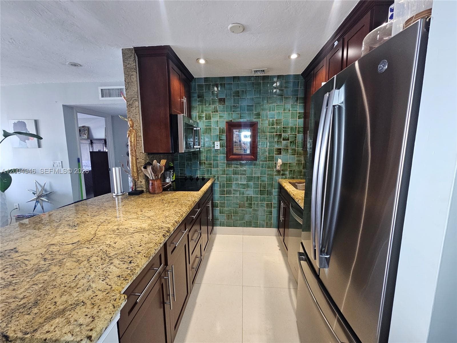 3545 167th St 404 photo 5